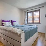 Pastels - 2bd In Trinity With Underground Parking By Flat Mаnager