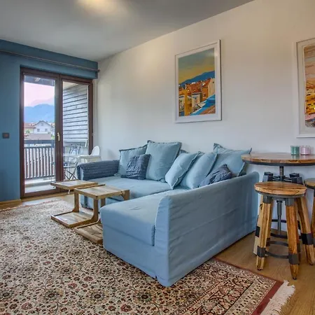 Apartman Pastels - 2bd In Trinity With Underground Parking By Flat Mаnager