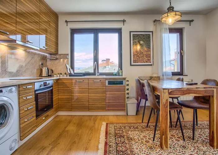 Pastels - 2bd In Trinity With Underground Parking By Flat Mаnager 班斯科