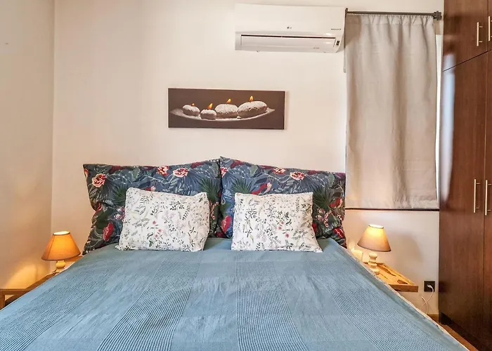 Pastels - 2bd In Trinity With Underground Parking By Flat Mаnager *