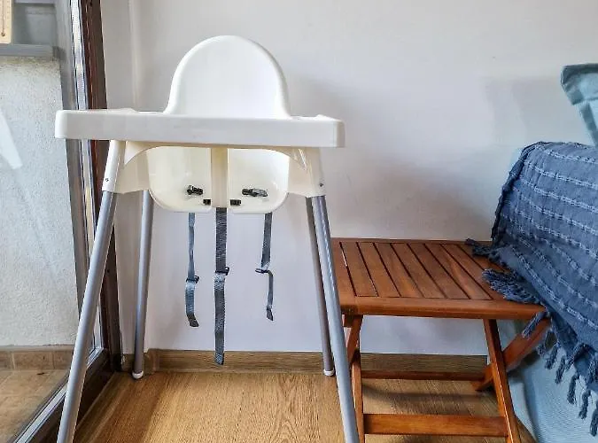 Pastels - 2bd In Trinity With Underground Parking By Flat Mаnager Apartment